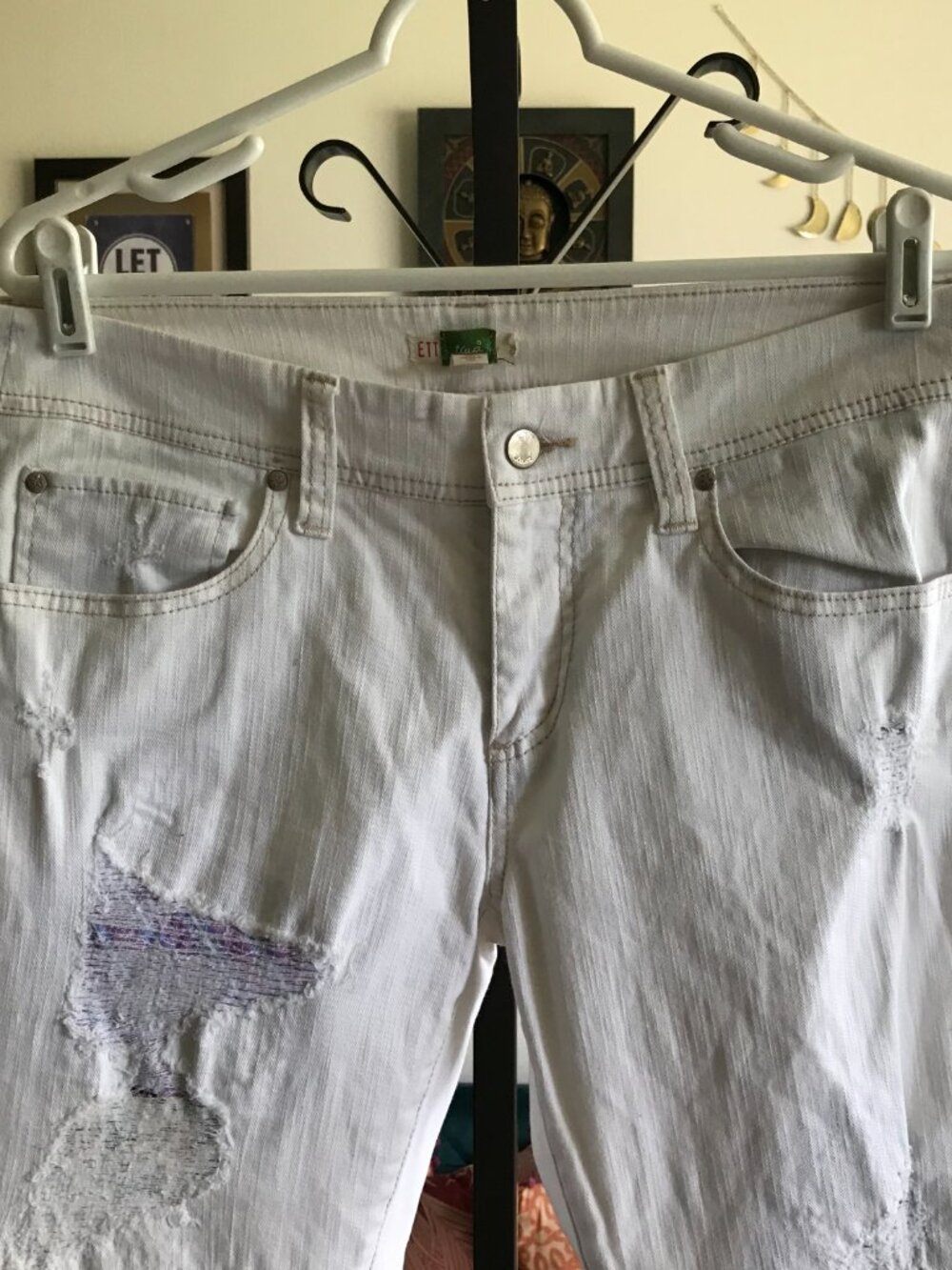 ETT:TWA size 30 Anthropologie Cropped Jeans Ivory Distressed Cropped Cuffed Hem - Picture 3 of 7